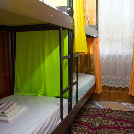 Hostel Клуб B55 Dnipro Exterior foto