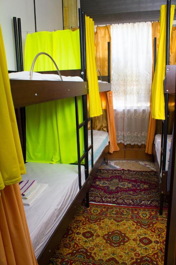 Hostel Клуб B55 Dnipro Exterior foto